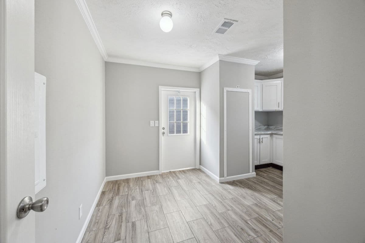 Stagecoach interior home features