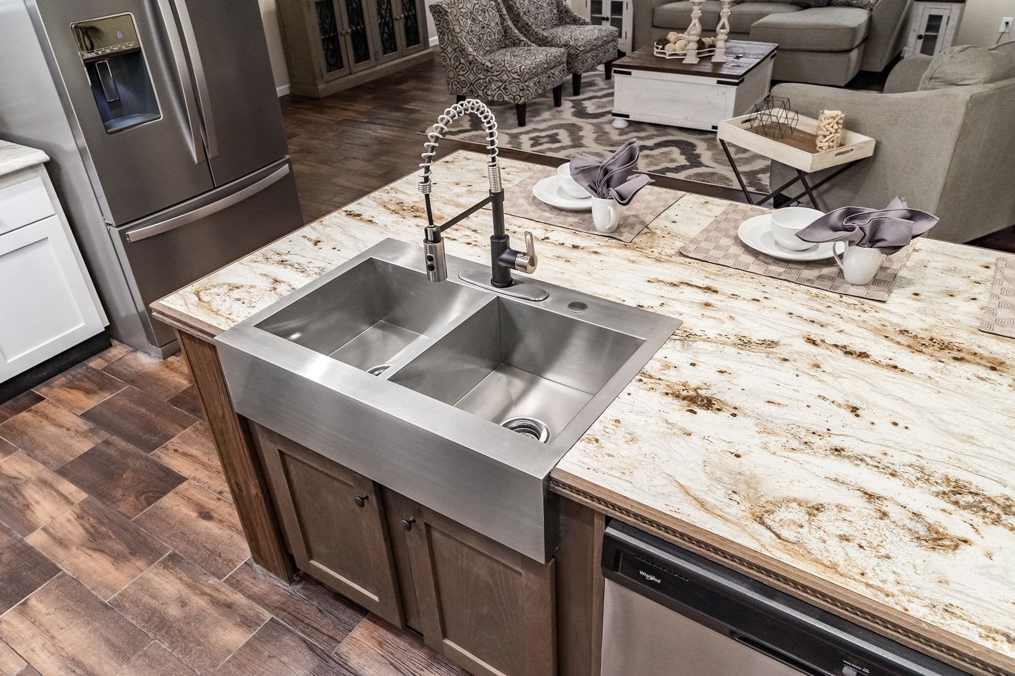 Kb-3245 tiger kat kitchen home features