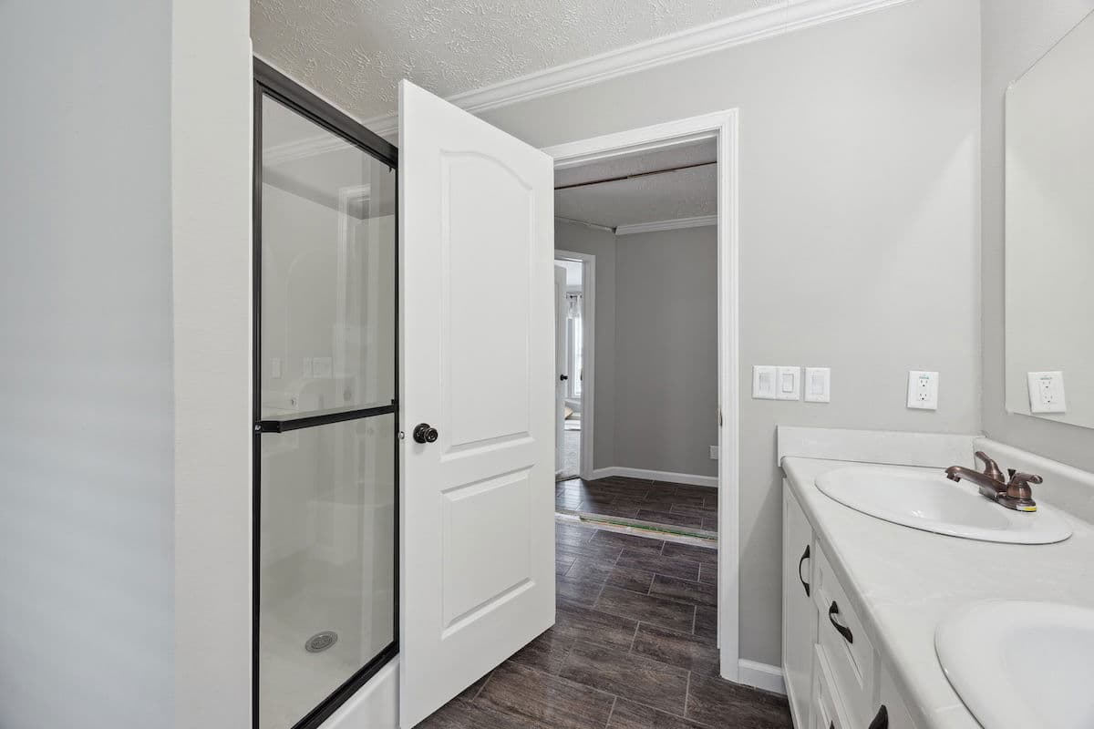 The josey wales bathroom home features