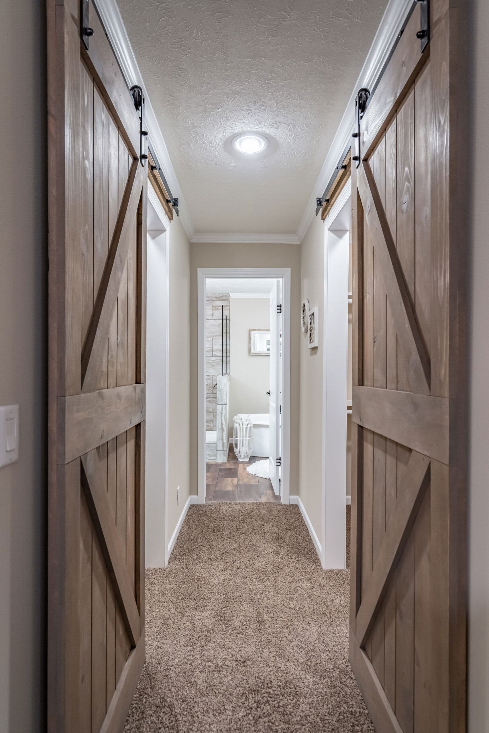 Kb-3245 tiger kat interior home features