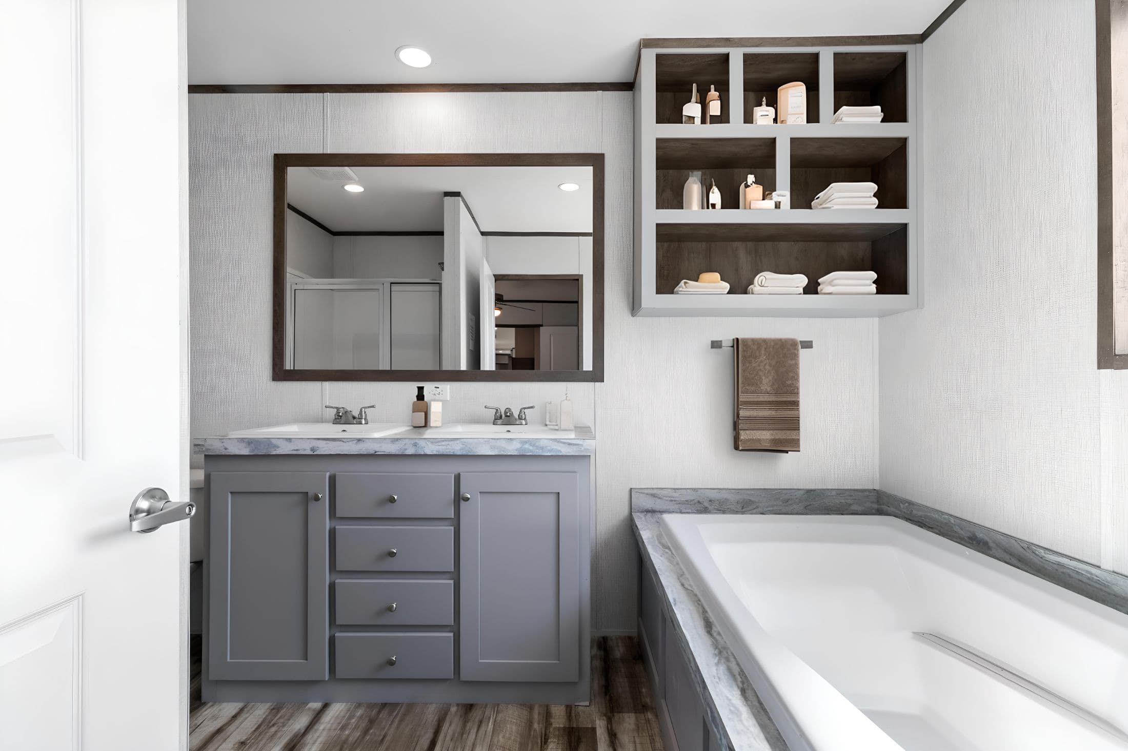 Baytown (inventory)  home features