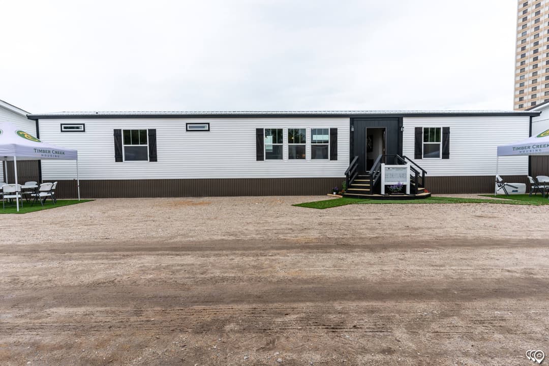 The canyon creek elevation and exterior home features