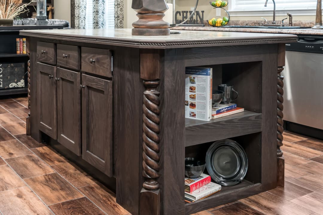 The unforgiven kitchen home features