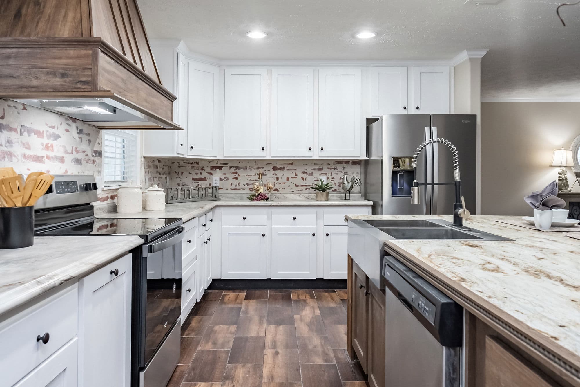 Kb-3245 tiger kat kitchen home features