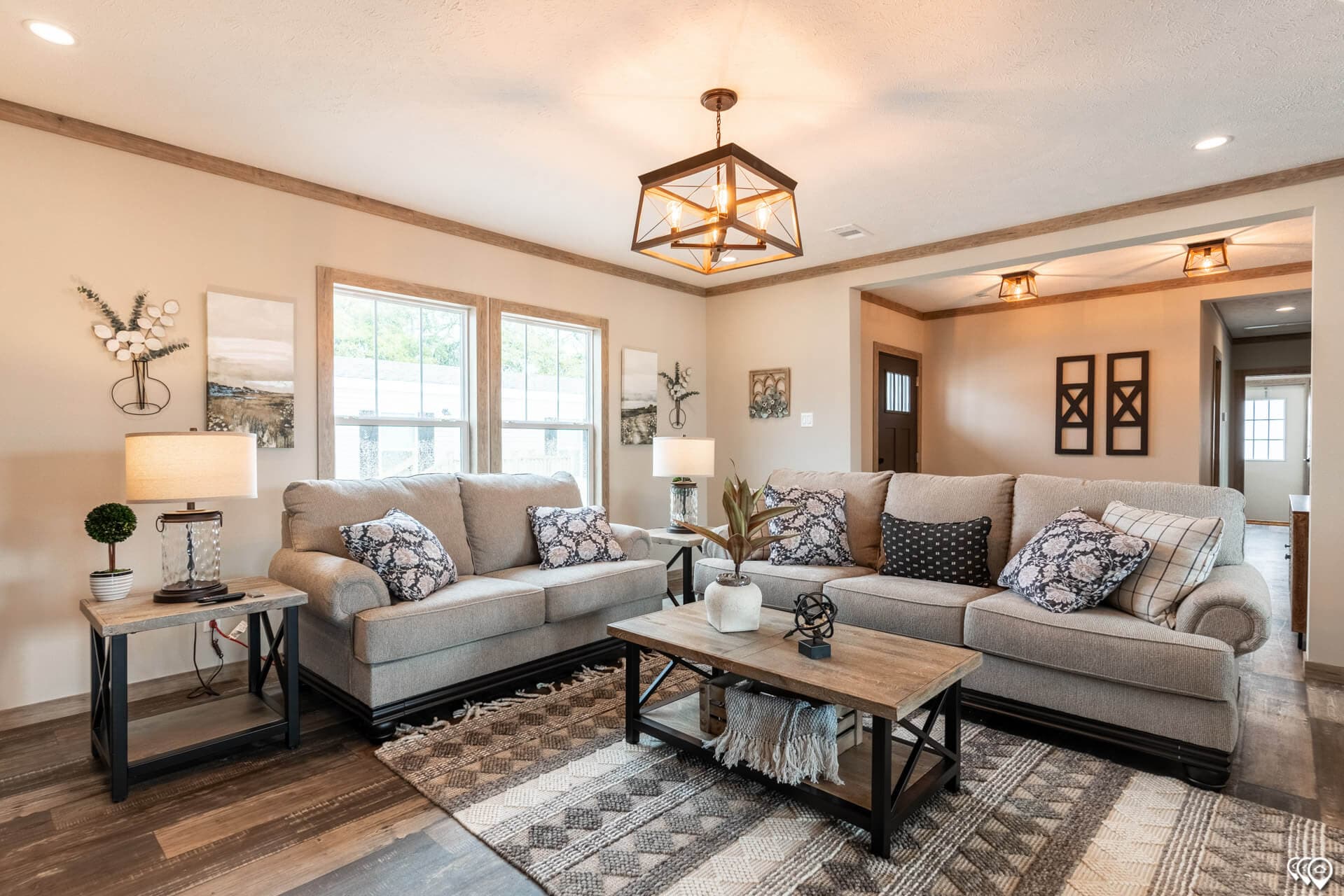 The shoal creek interior home features