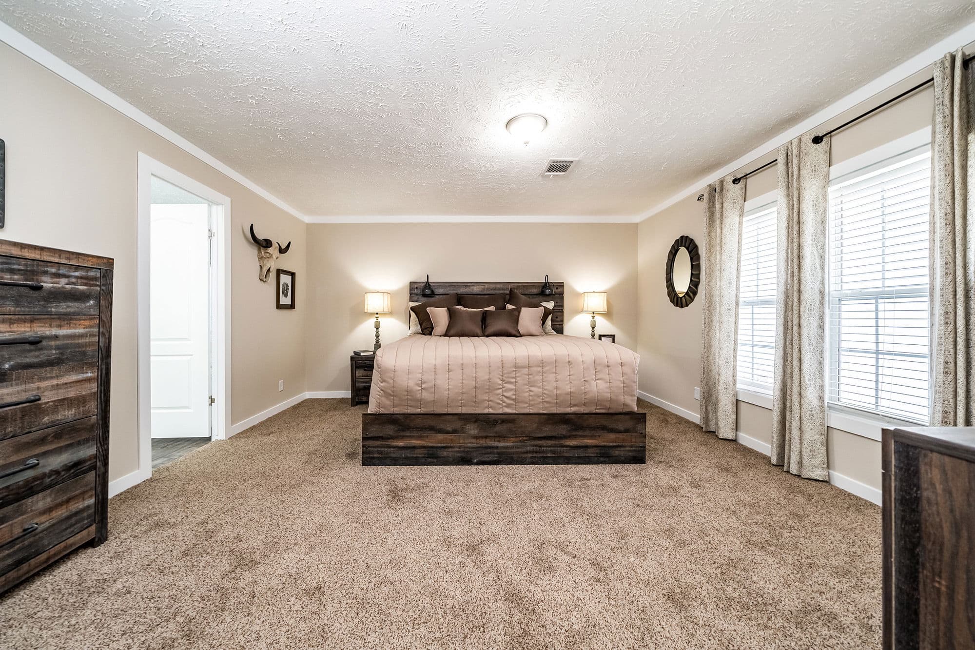 Mayfield bedroom home features