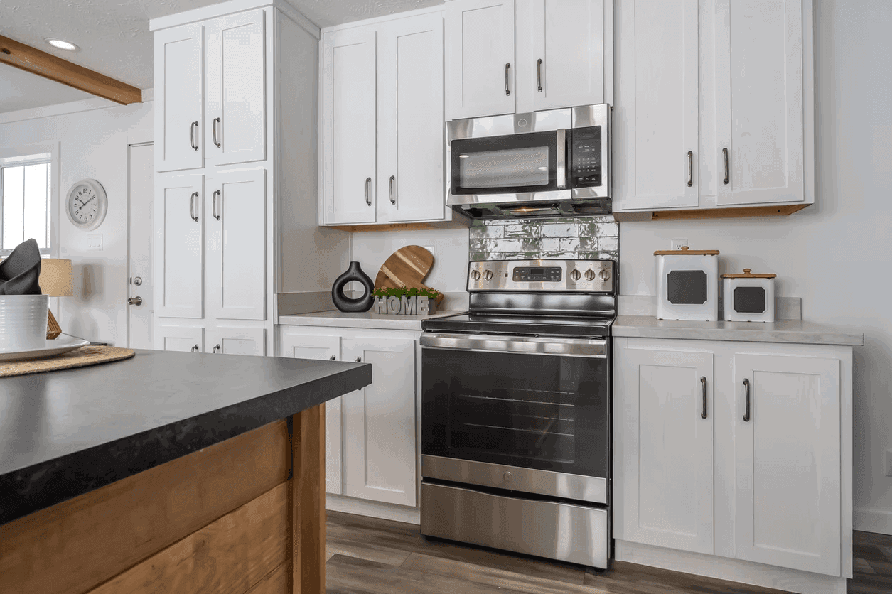 The cahaba kitchen home features