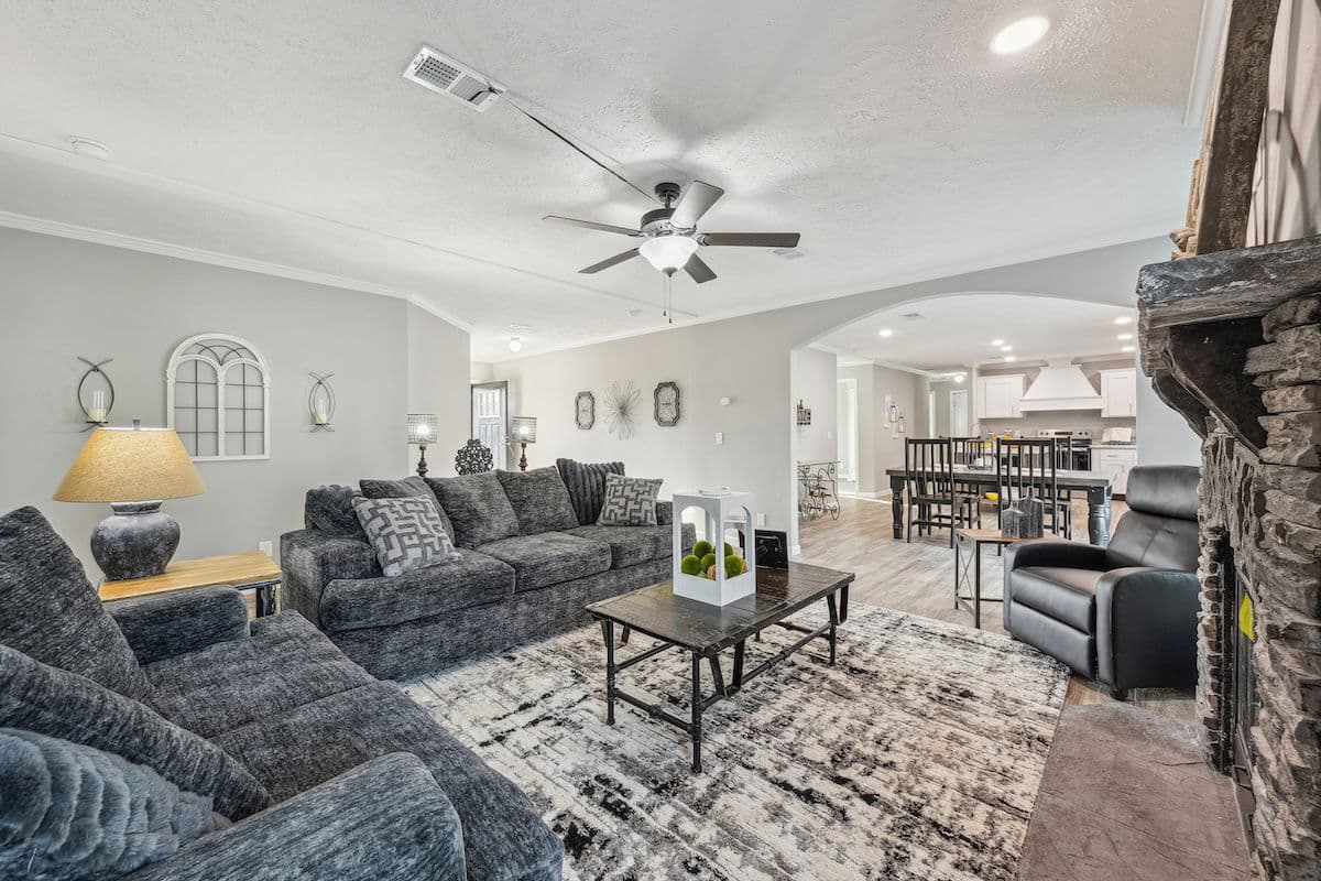 Stagecoach interior home features