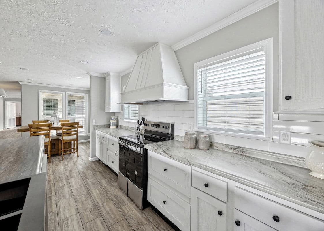 Kb-3246 presley kitchen home features