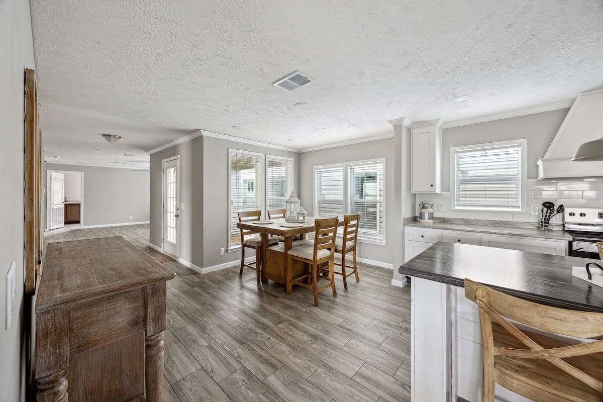 Kb-3246 presley interior home features