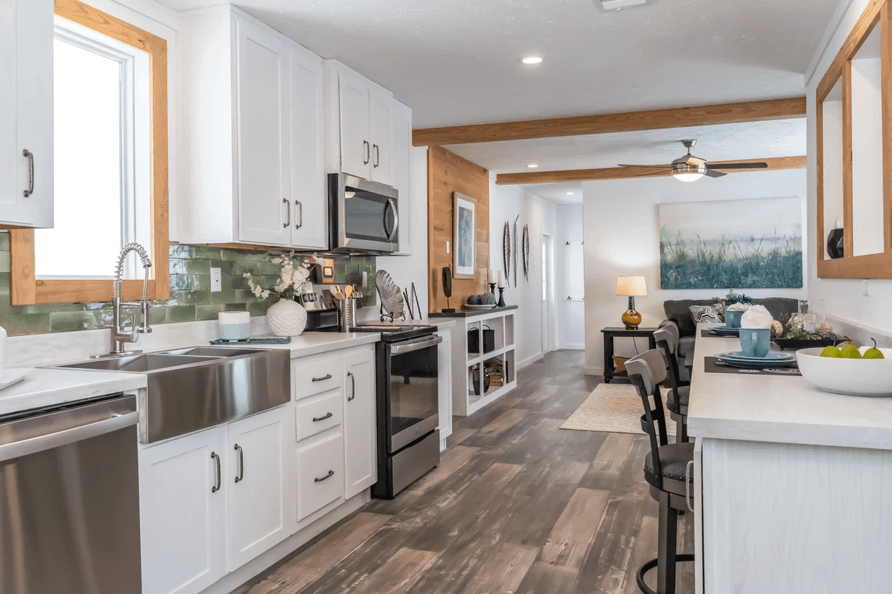 The coldwater kitchen home features