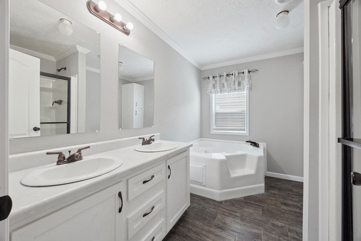 The josey wales bathroom home features