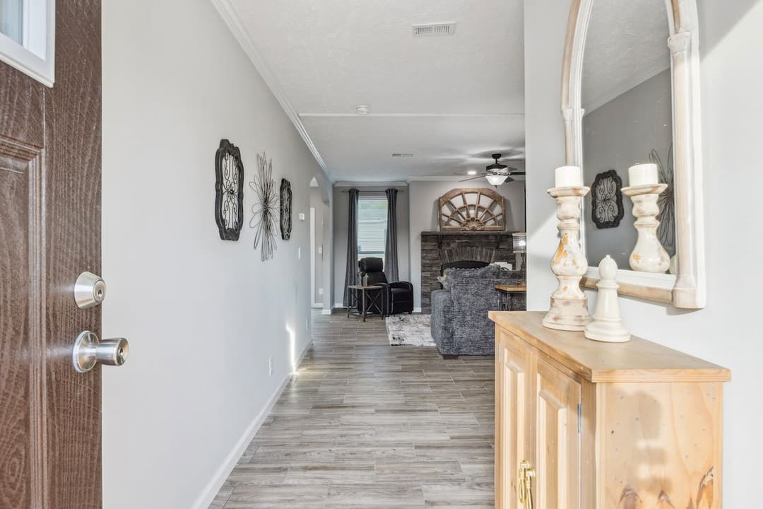 Stagecoach interior home features