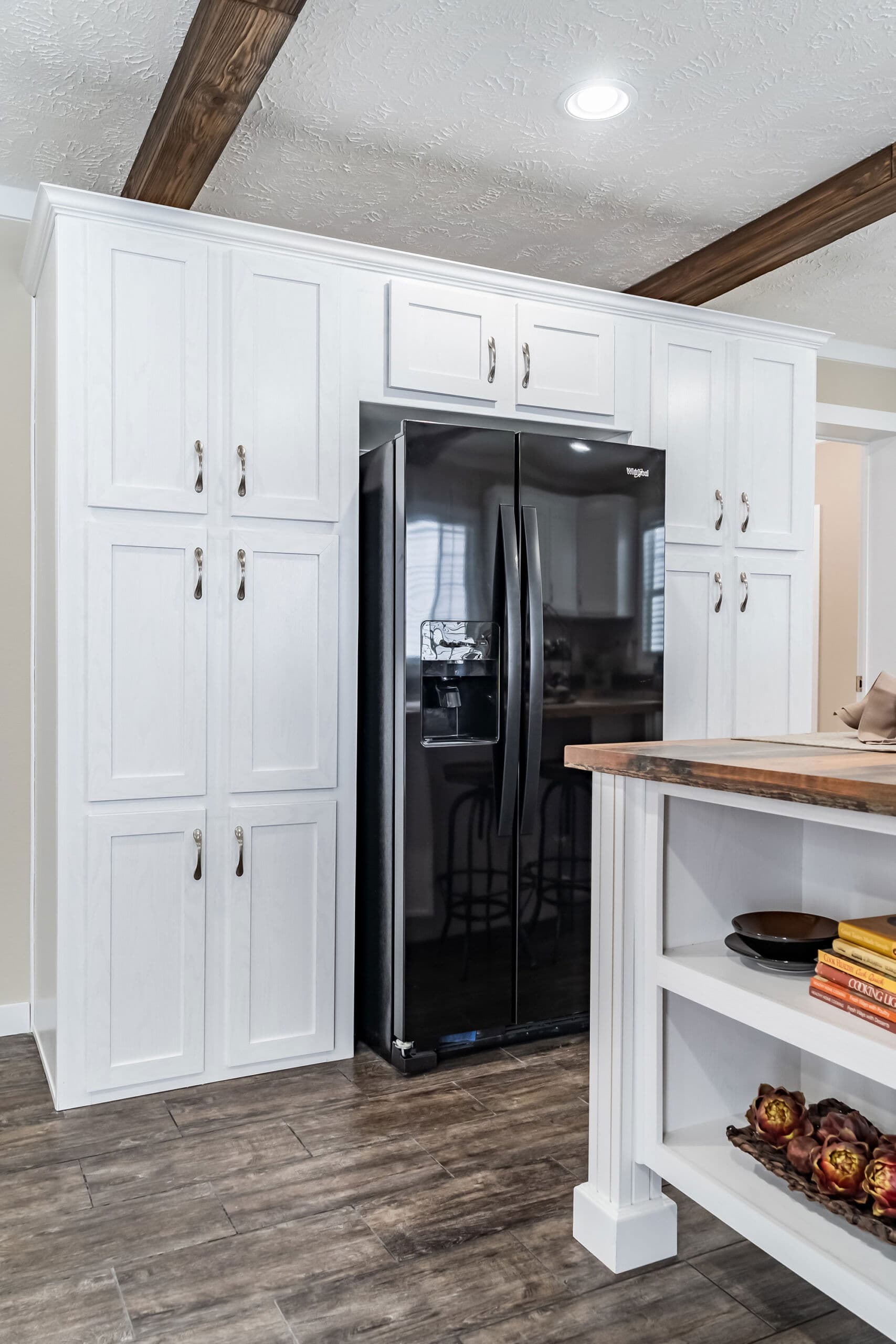 Mayfield kitchen home features