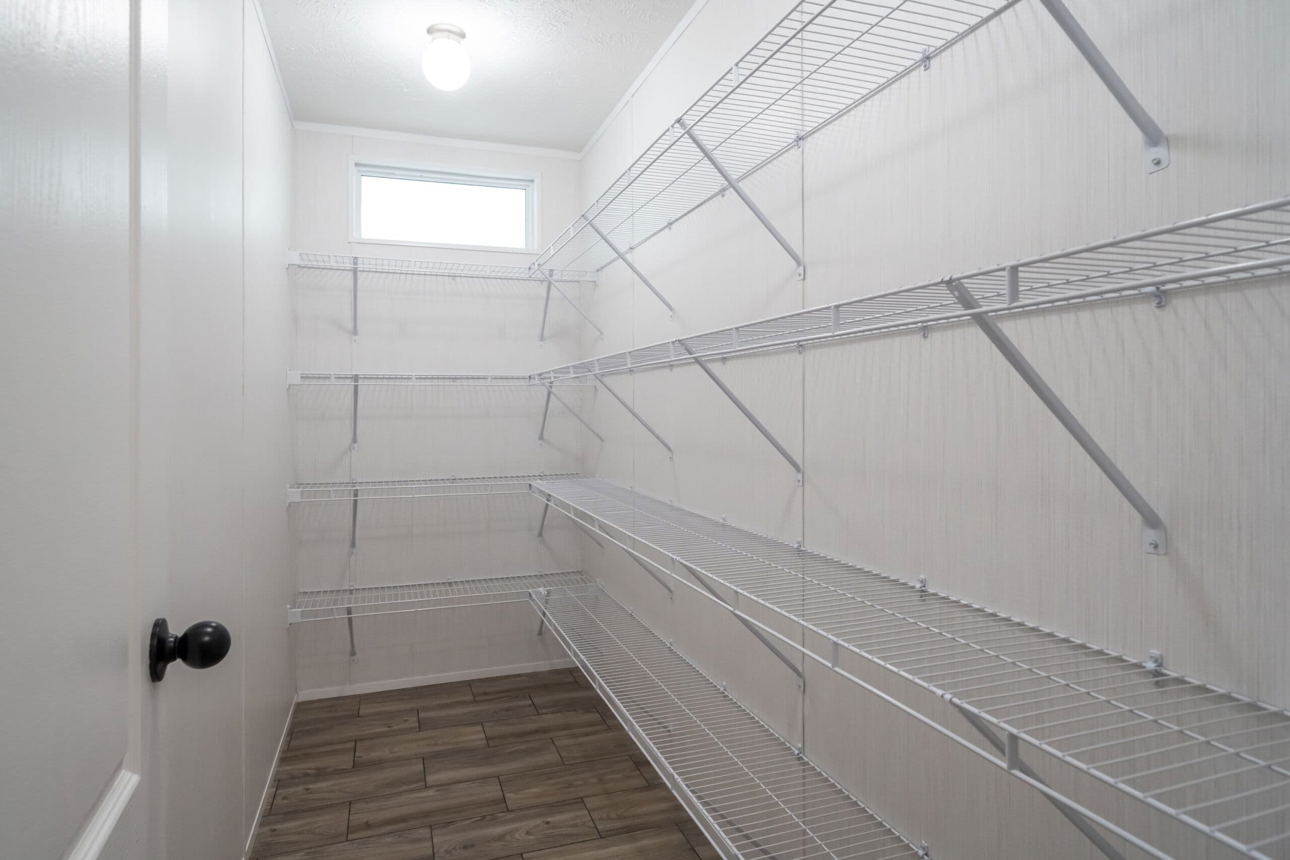 Diamondback interior home features