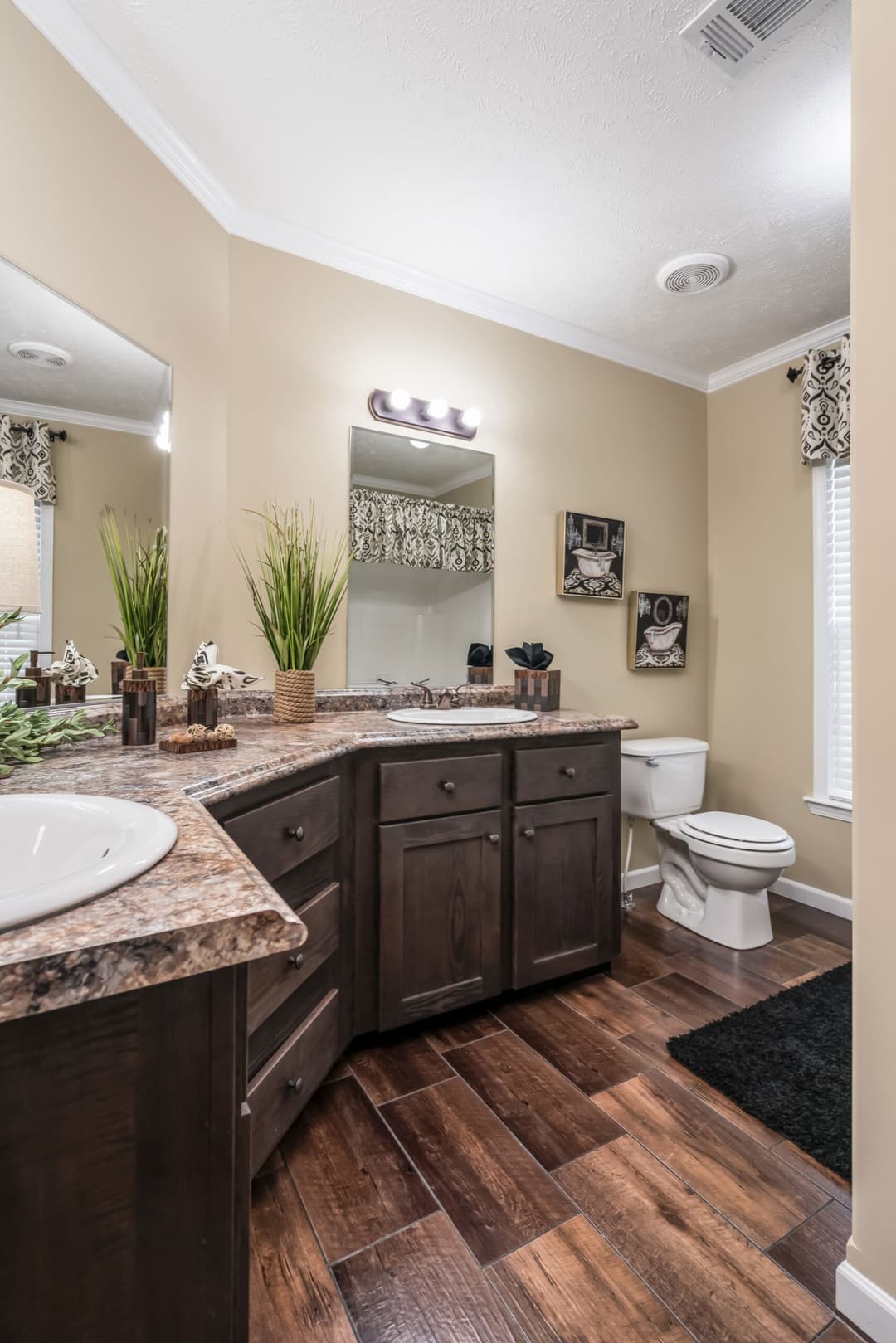 The unforgiven bathroom home features