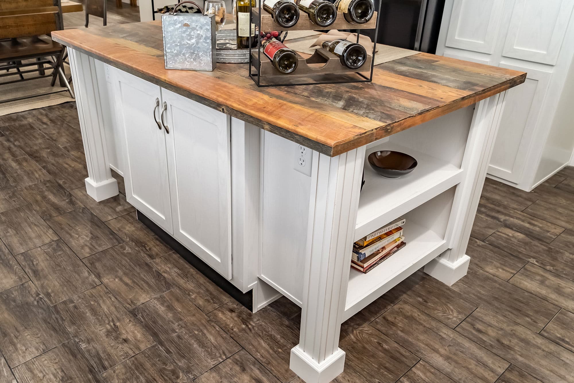 Mayfield kitchen home features